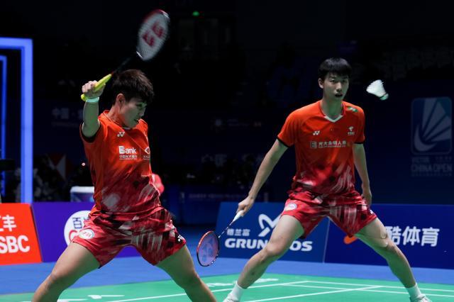 1726929200641022692.jpg (体育)(5)羽毛球——中国公开赛:冯彦哲_黄东萍晋级混双决赛XxjpseC007135_20240921_PEPFN0A001.jpg