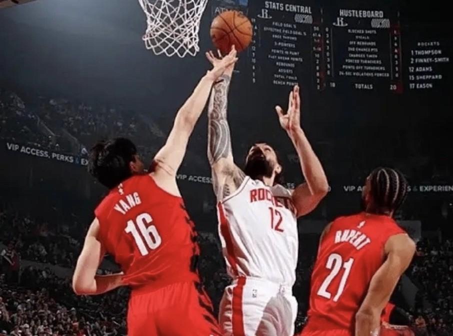 VIP注册-杨瀚森谈与亚当斯对位：我哥实在太有劲，一只手推我就动不了了